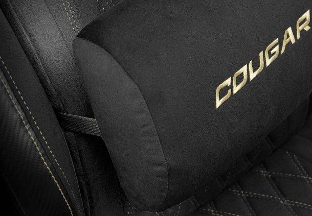 Подушка Cougar EXPLORE ROYAL